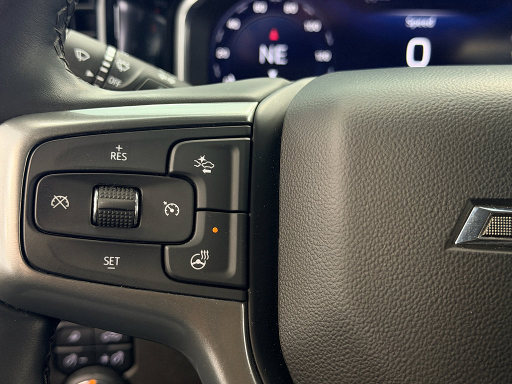 Used 2024 Chevrolet Silverado 2500 LT w/ Midnight Edition image 21