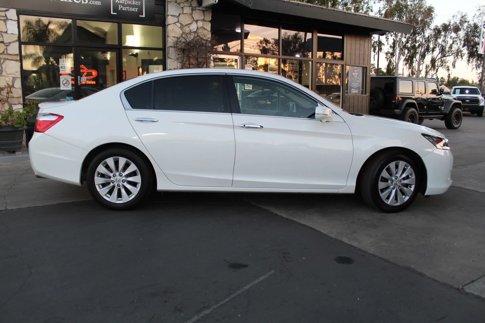 Used 2015 Honda Accord EX-L image 6