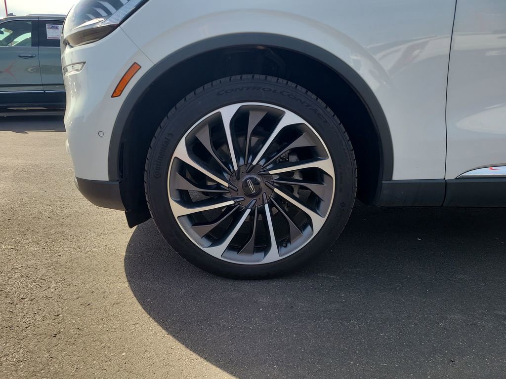 Used 2022 Lincoln Aviator Reserve w/ Equipment Group 201A AWD/4WD image 19