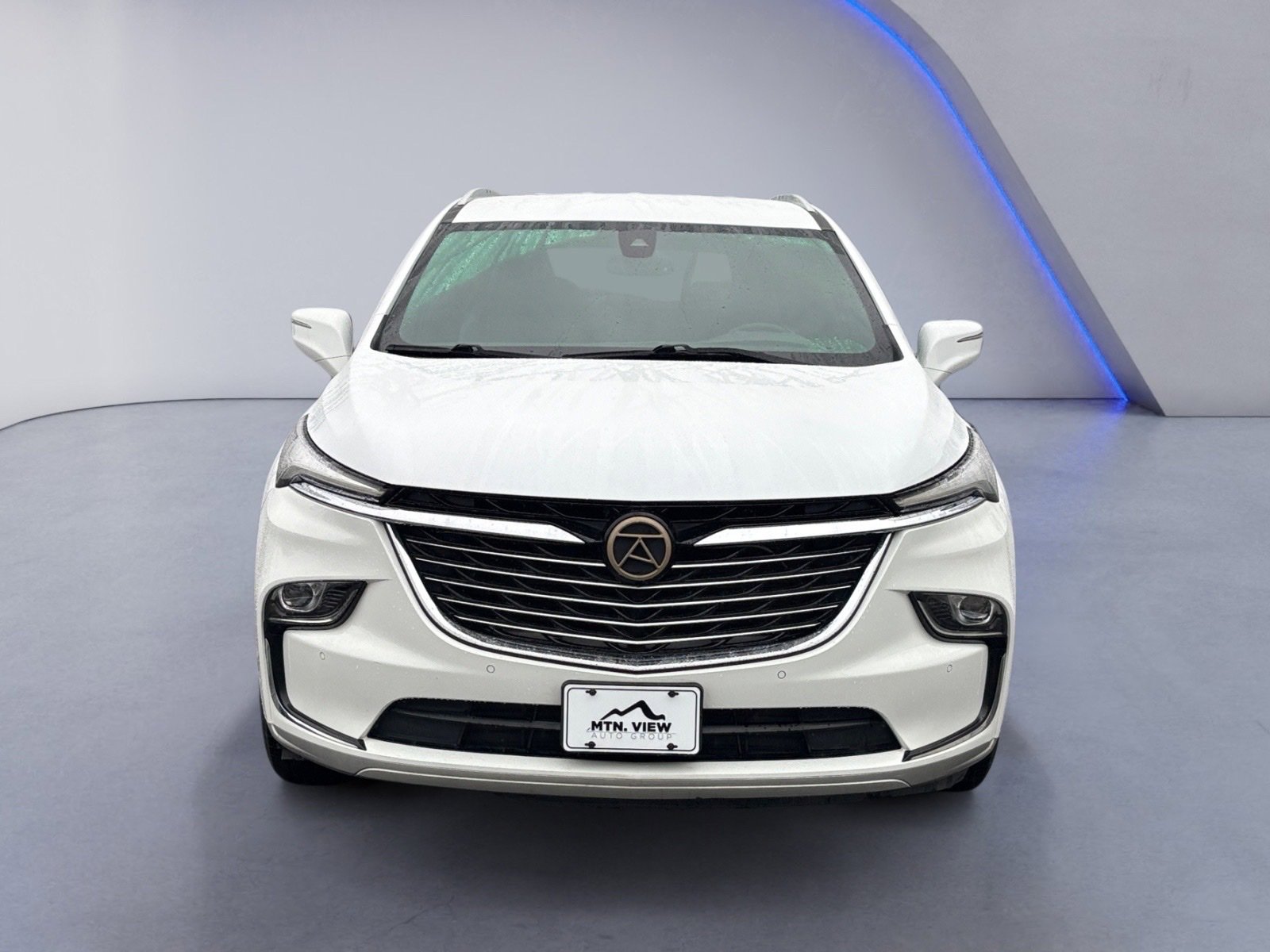 Used 2023 Buick Enclave Essence image 13