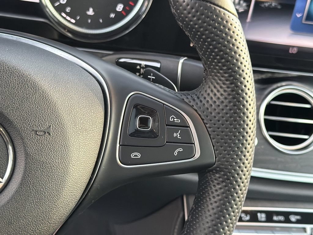 Used 2018 Mercedes-Benz E 300 image 25