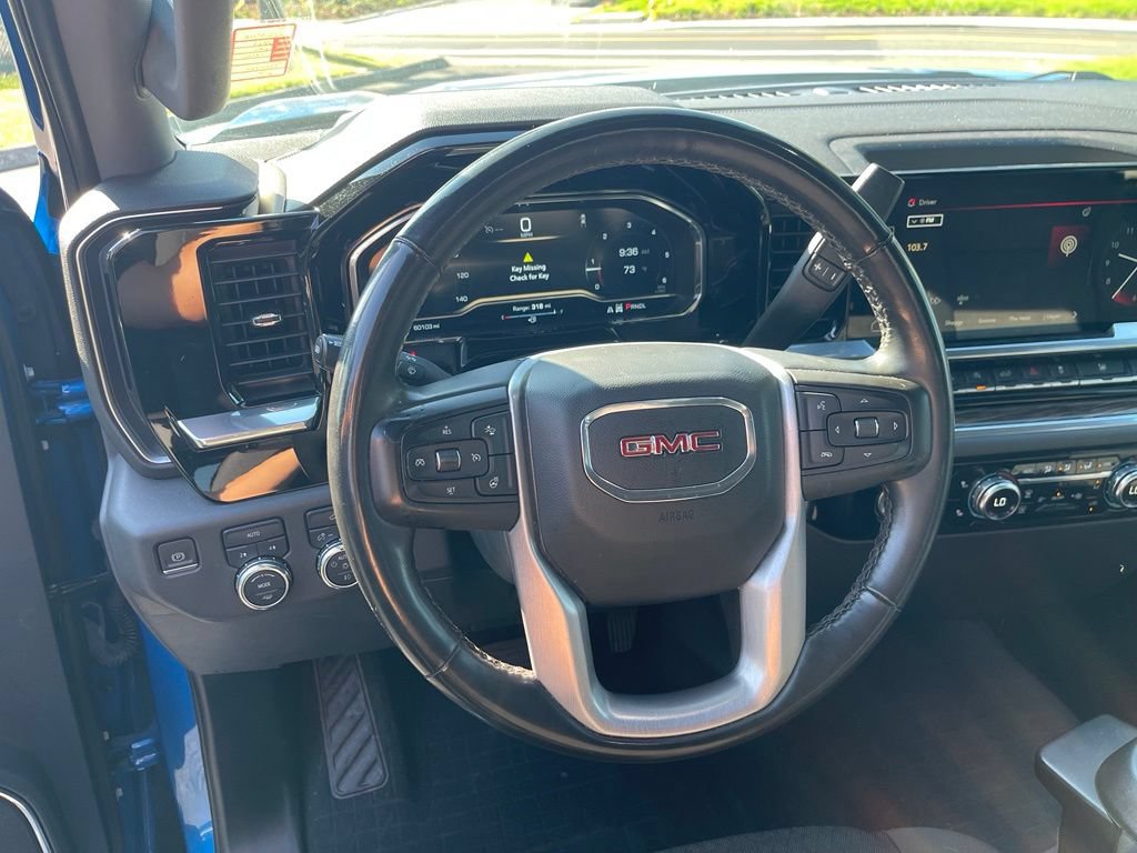 Certified 2023 GMC Sierra 1500 Elevation w/ LPO, Elevation Black Package AWD/4WD image 6