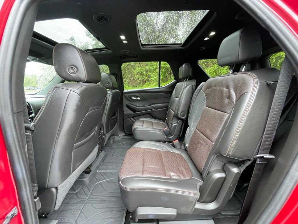 Used 2023 Chevrolet Traverse High Country w/ LPO, Floor Liner Package AWD/4WD image 27