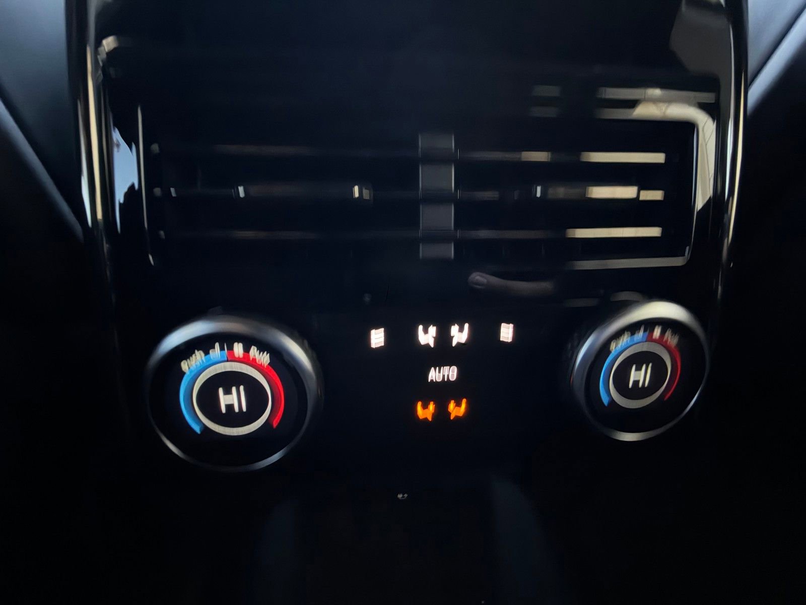 New 2026 Land Rover Range Rover Sport Dynamic SE image 30