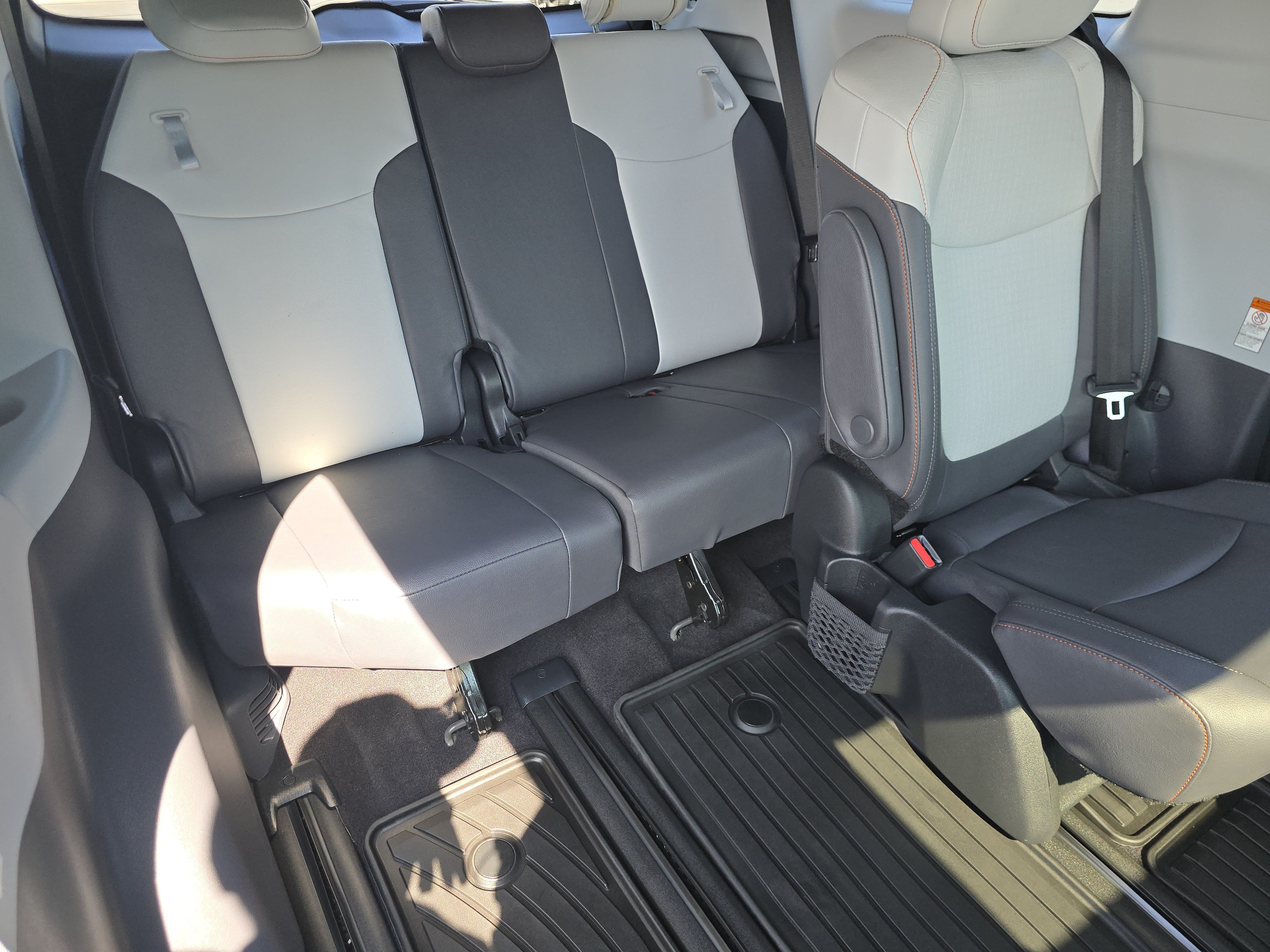 Used 2024 Toyota Sienna XSE w/ XSE Plus Package AWD/4WD image 21