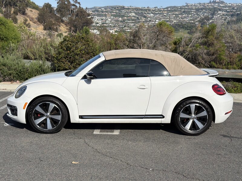 Used 2013 Volkswagen Beetle 2.0T image 11