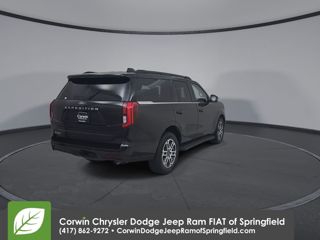 Used 2025 Ford Expedition Active AWD/4WD image 14