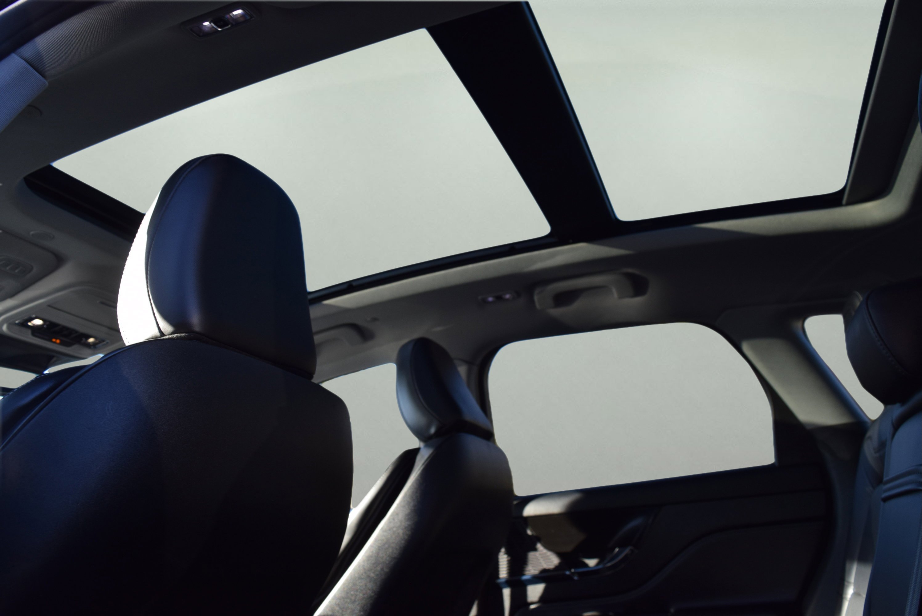 Used 2022 Lincoln Corsair AWD w/ Premium Package image 8