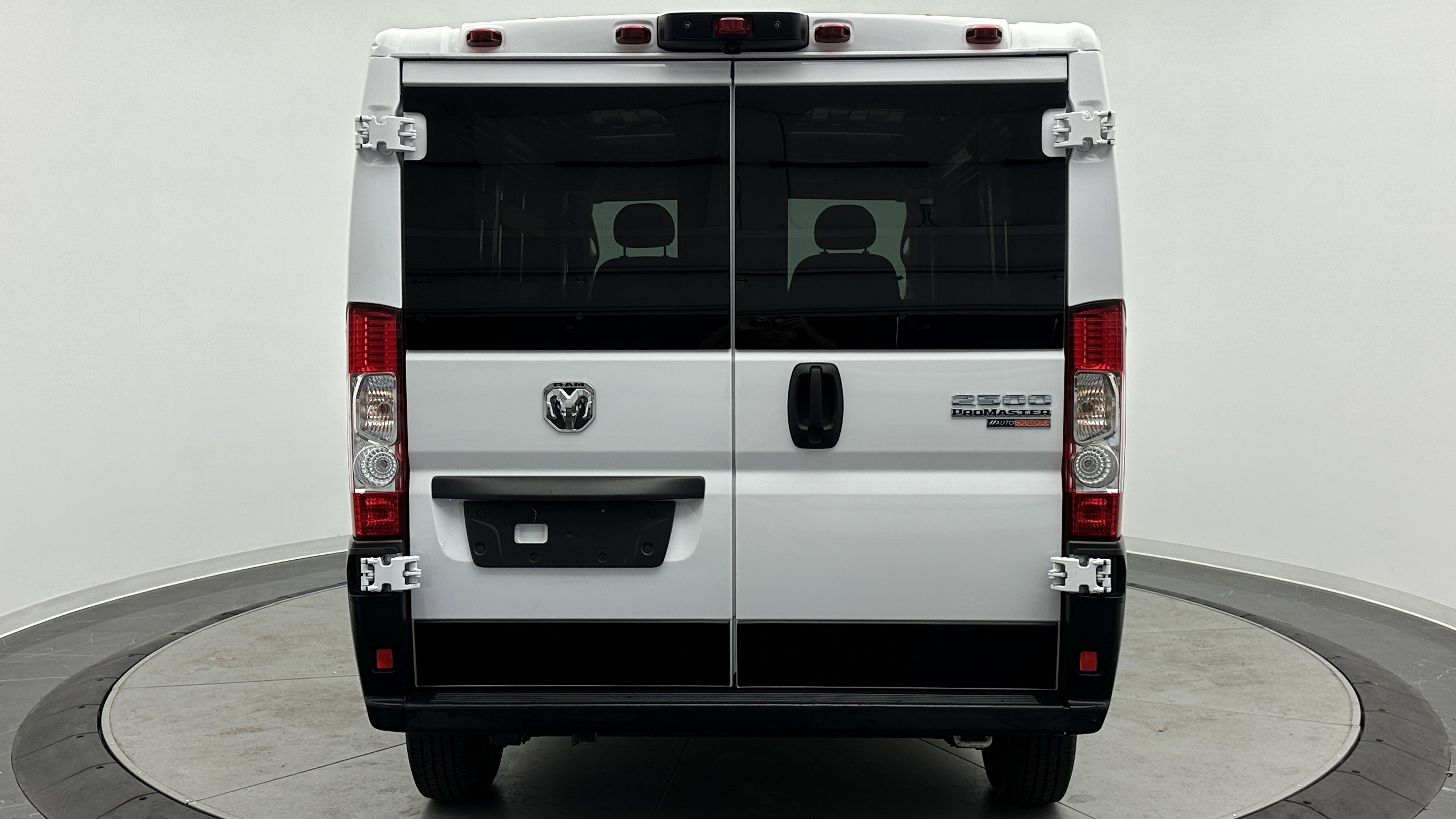 Used 2023 RAM ProMaster 2500 image 6