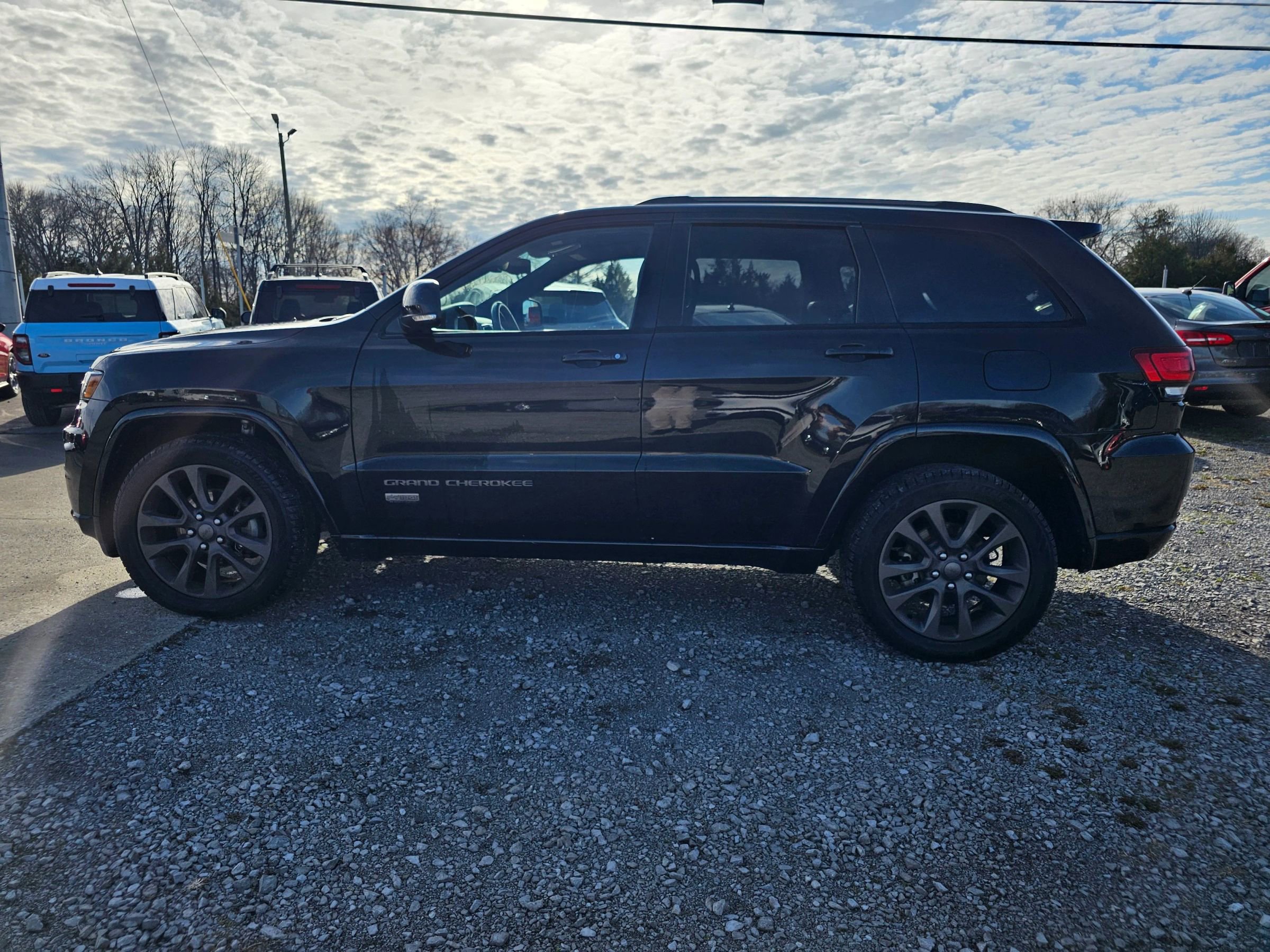 Used 2016 Jeep Grand Cherokee Limited 75th Anniversary image 19