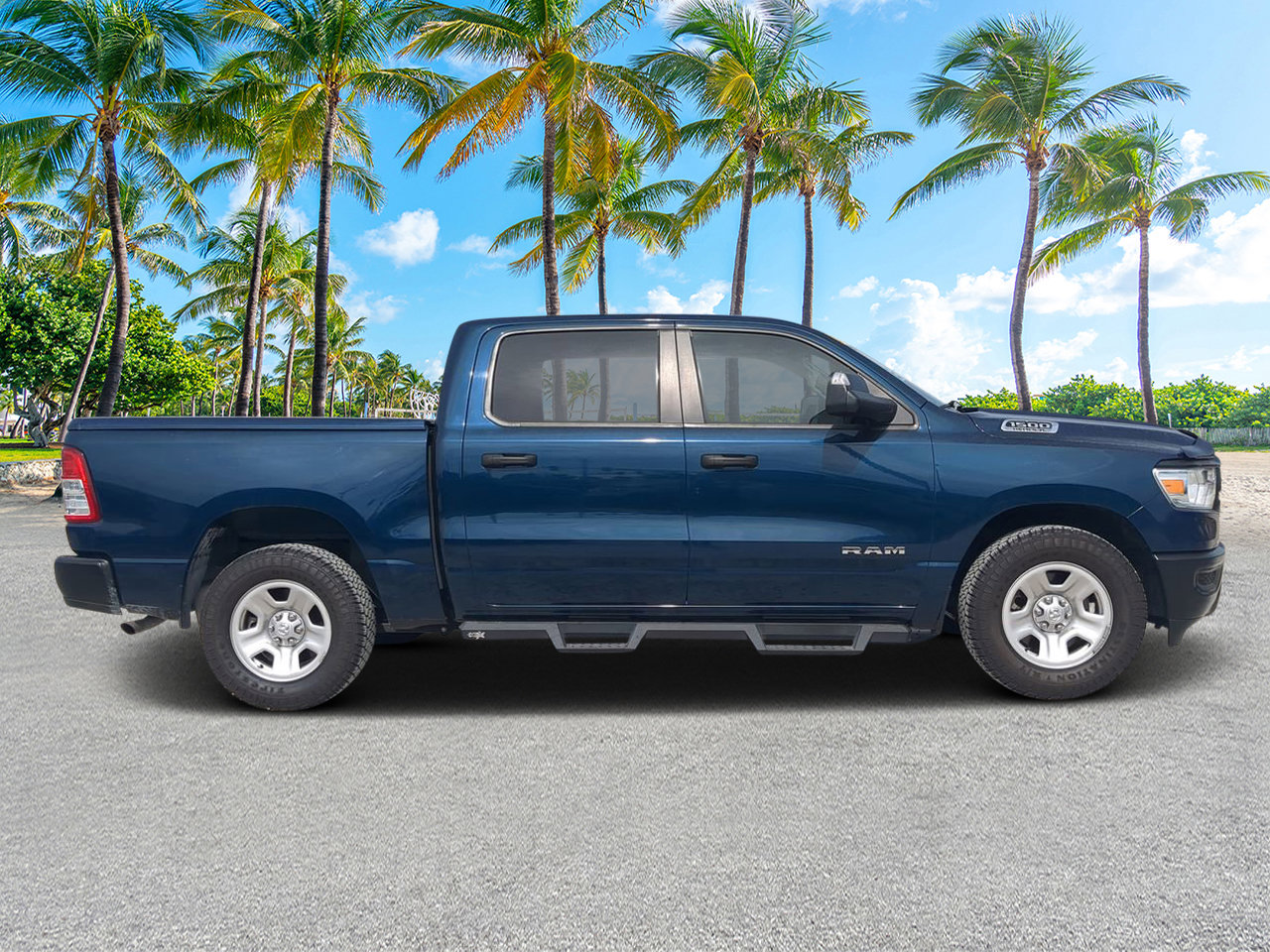 Used 2019 RAM 1500 Tradesman image 2