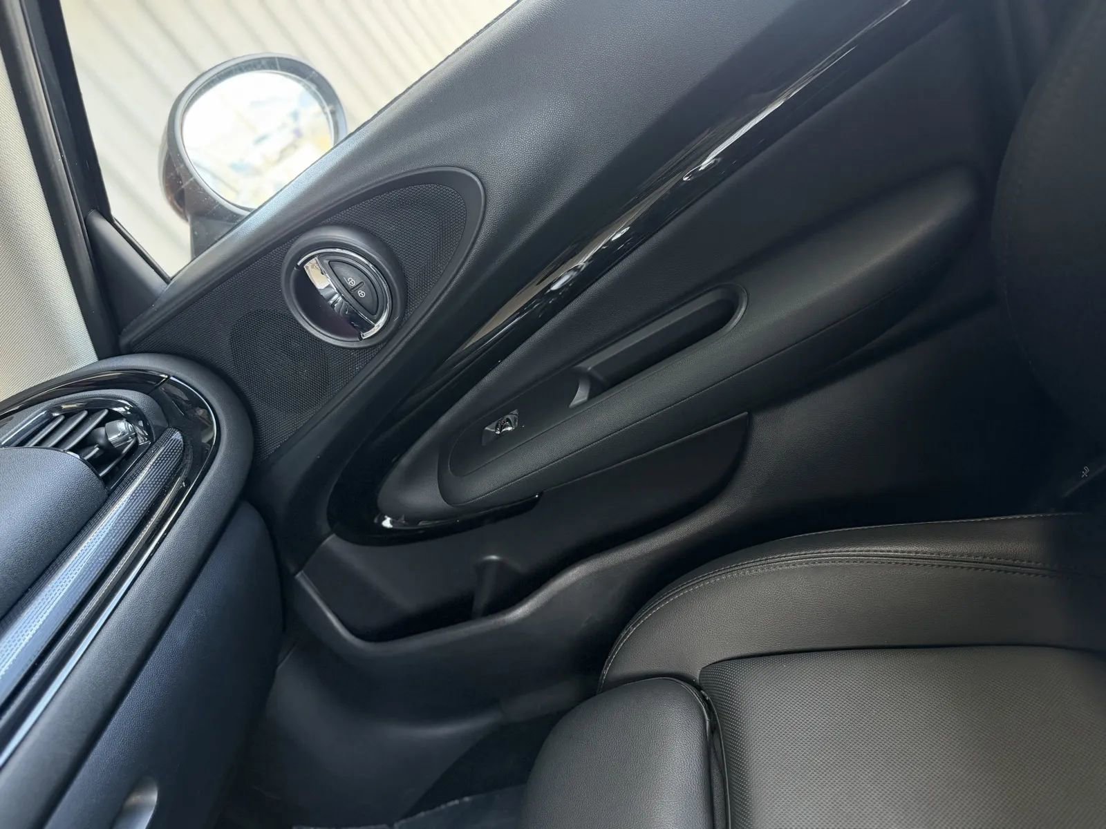 Used 2019 MINI Cooper Clubman S image 34