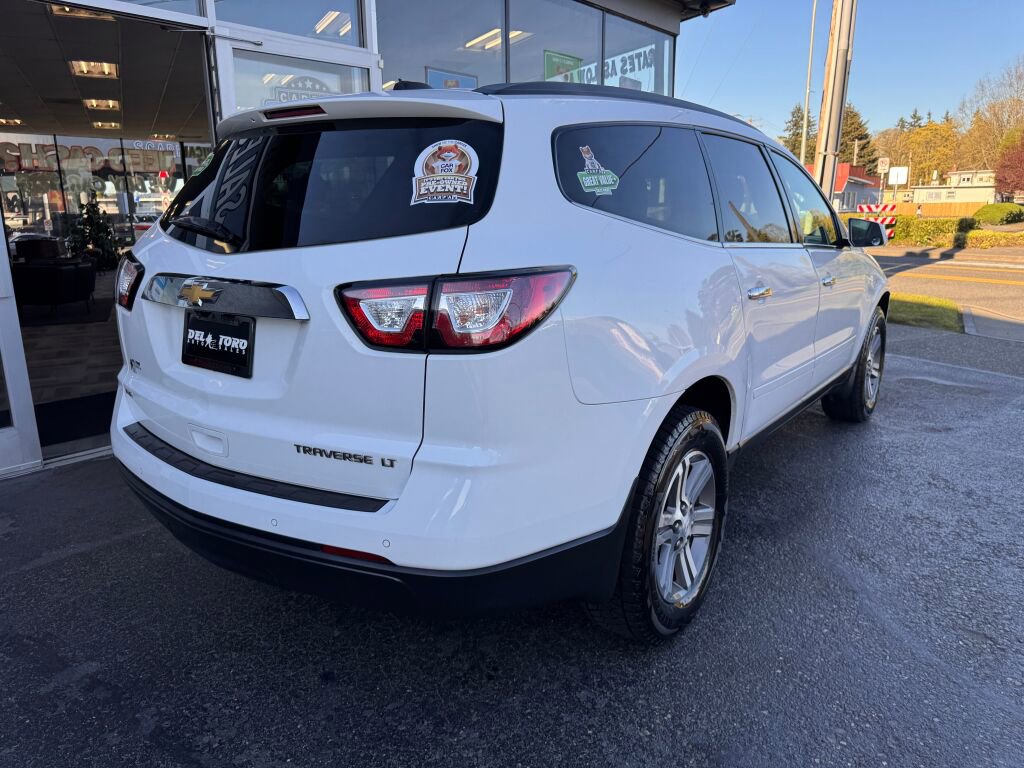 Used 2016 Chevrolet Traverse LT image 6