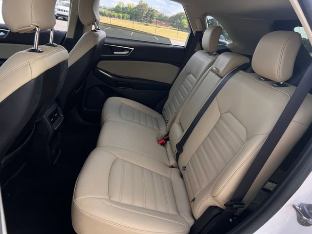 Used 2019 Ford Edge SEL w/ Equipment Group 201A FWD image 18