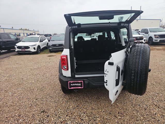 New 2025 Ford Bronco 4-Door image 10