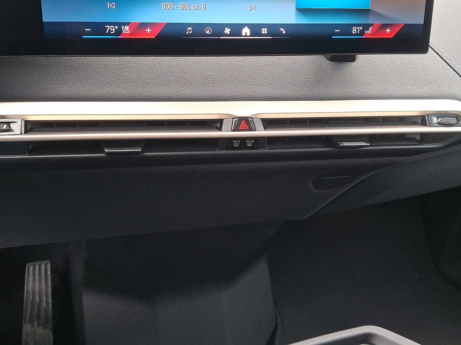 Certified 2024 BMW iX xDrive50 w/ Premium Package image 16