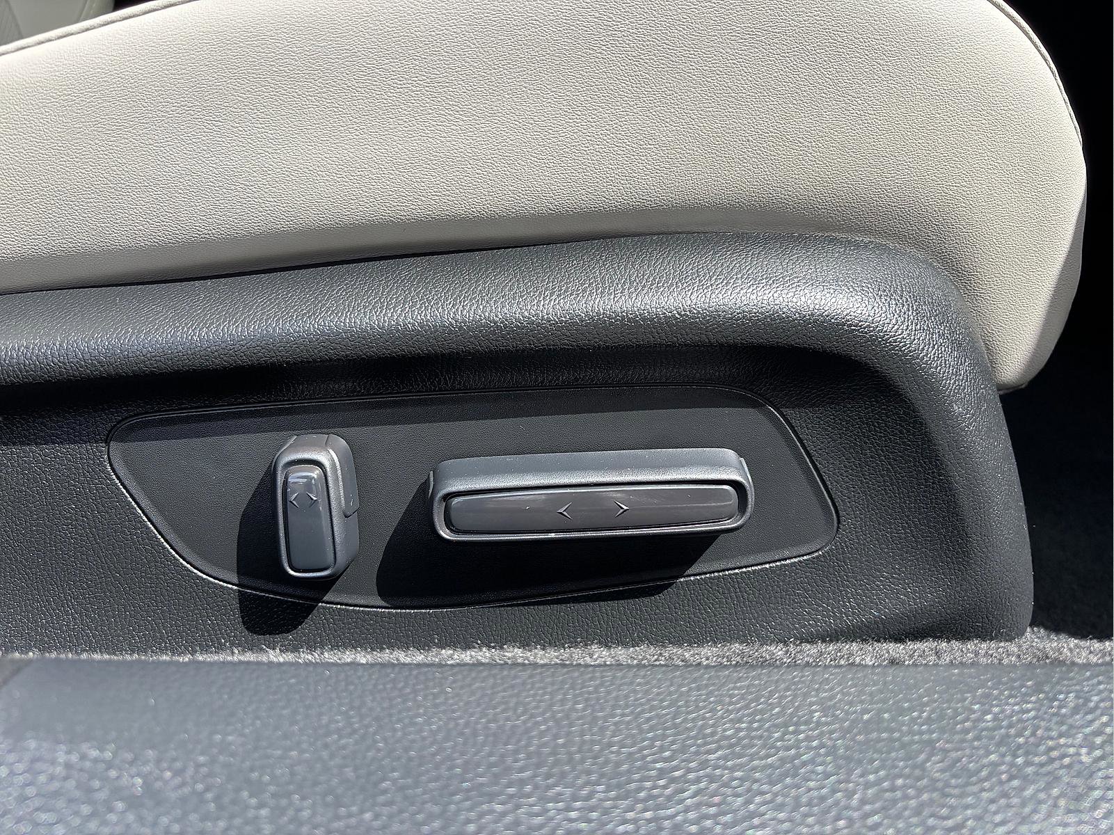 Certified 2025 Honda Accord Touring image 42