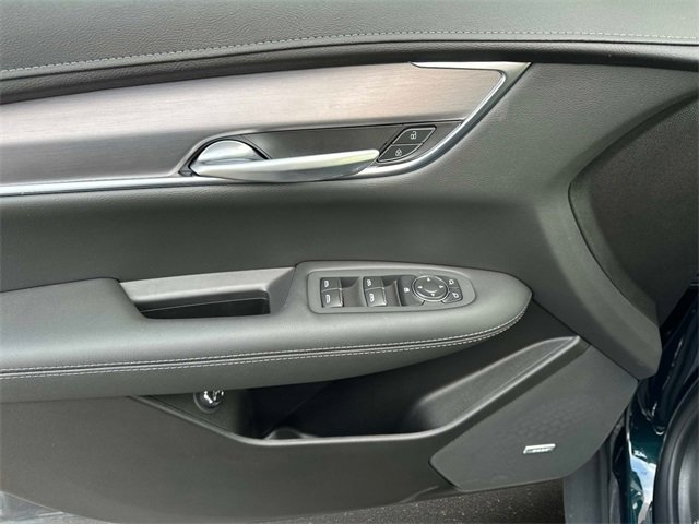 New 2026 Cadillac XT5 Luxury image 15