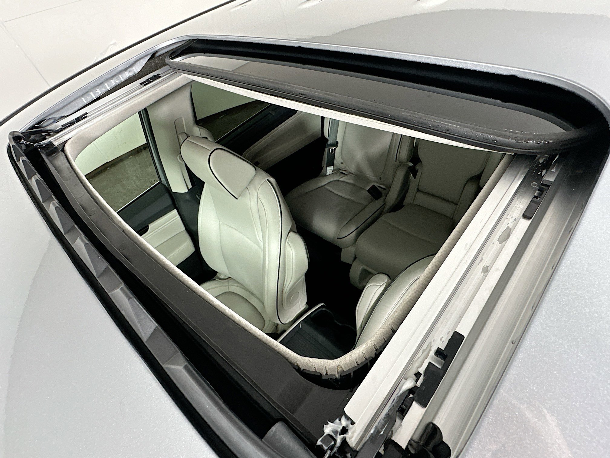 New 2026 Honda Odyssey Touring image 20