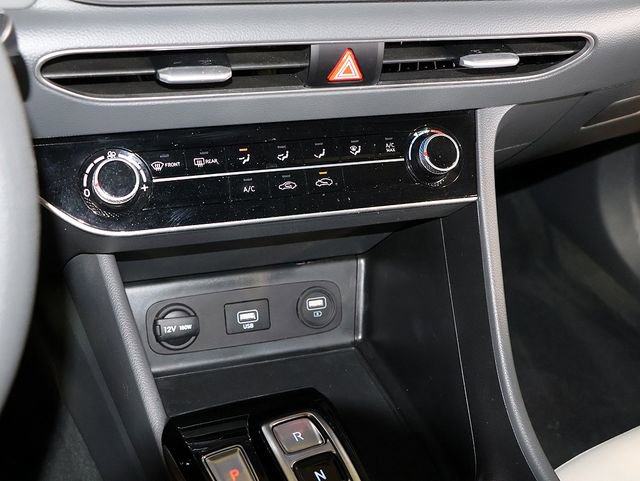 Used 2022 Hyundai Sonata SE FWD image 19