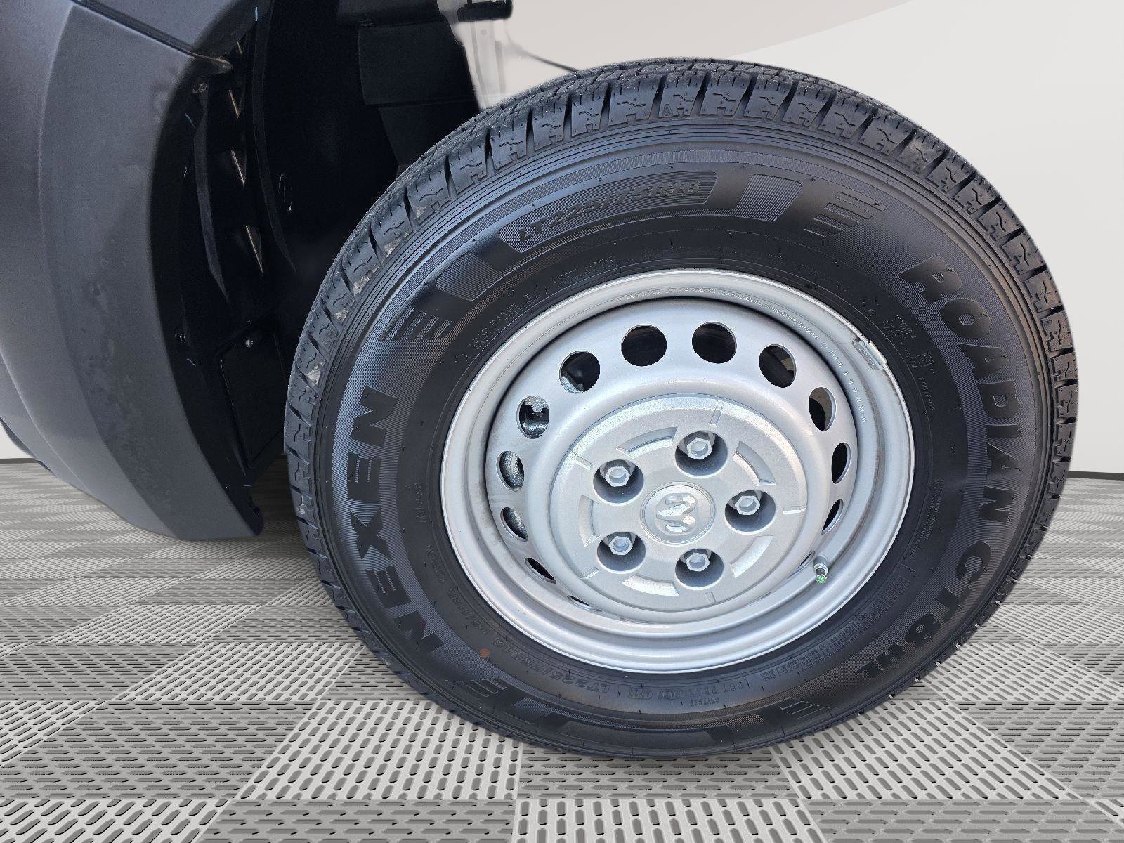 Used 2024 RAM ProMaster 1500 w/ Convenience Group image 20