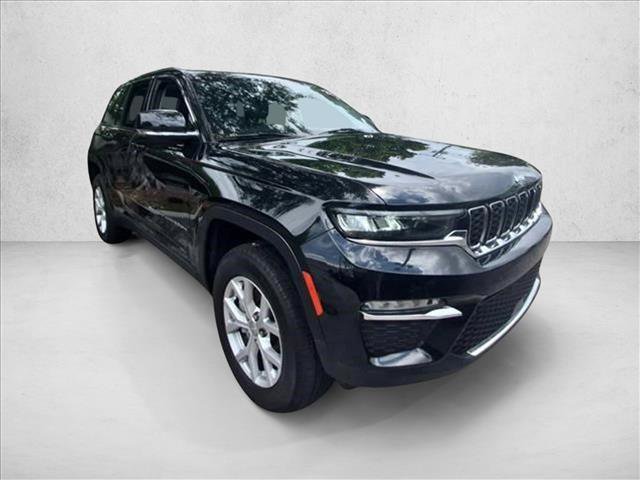 Used 2022 Jeep Grand Cherokee Limited AWD/4WD image 3