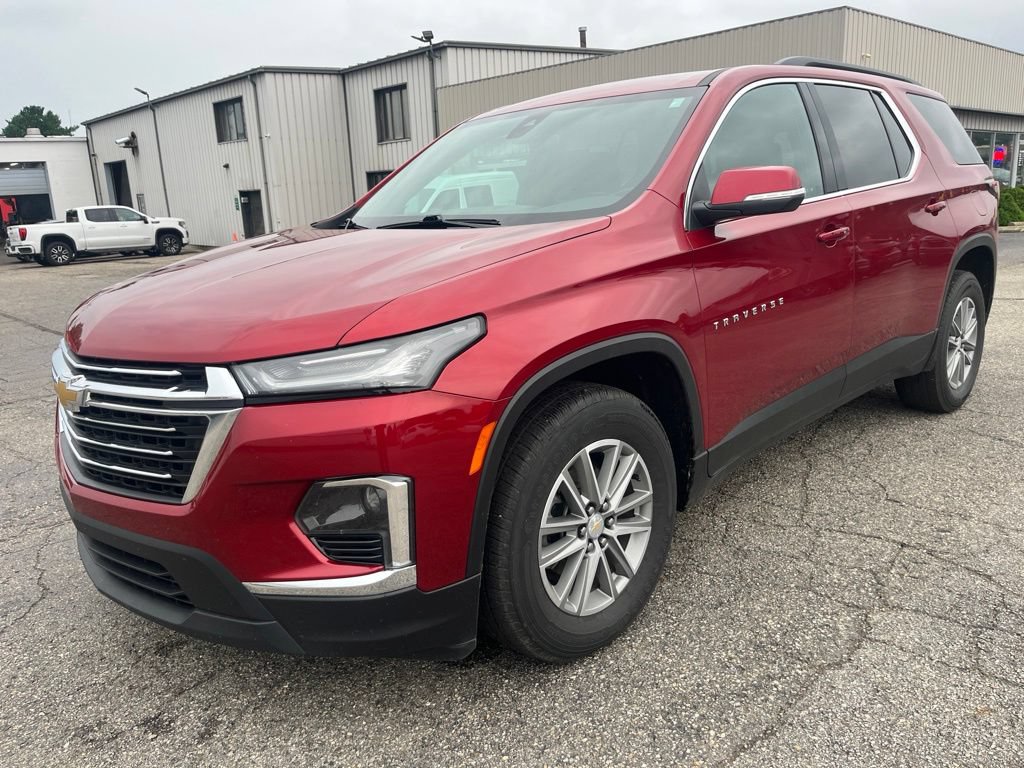 Used 2023 Chevrolet Traverse LT AWD/4WD image 6