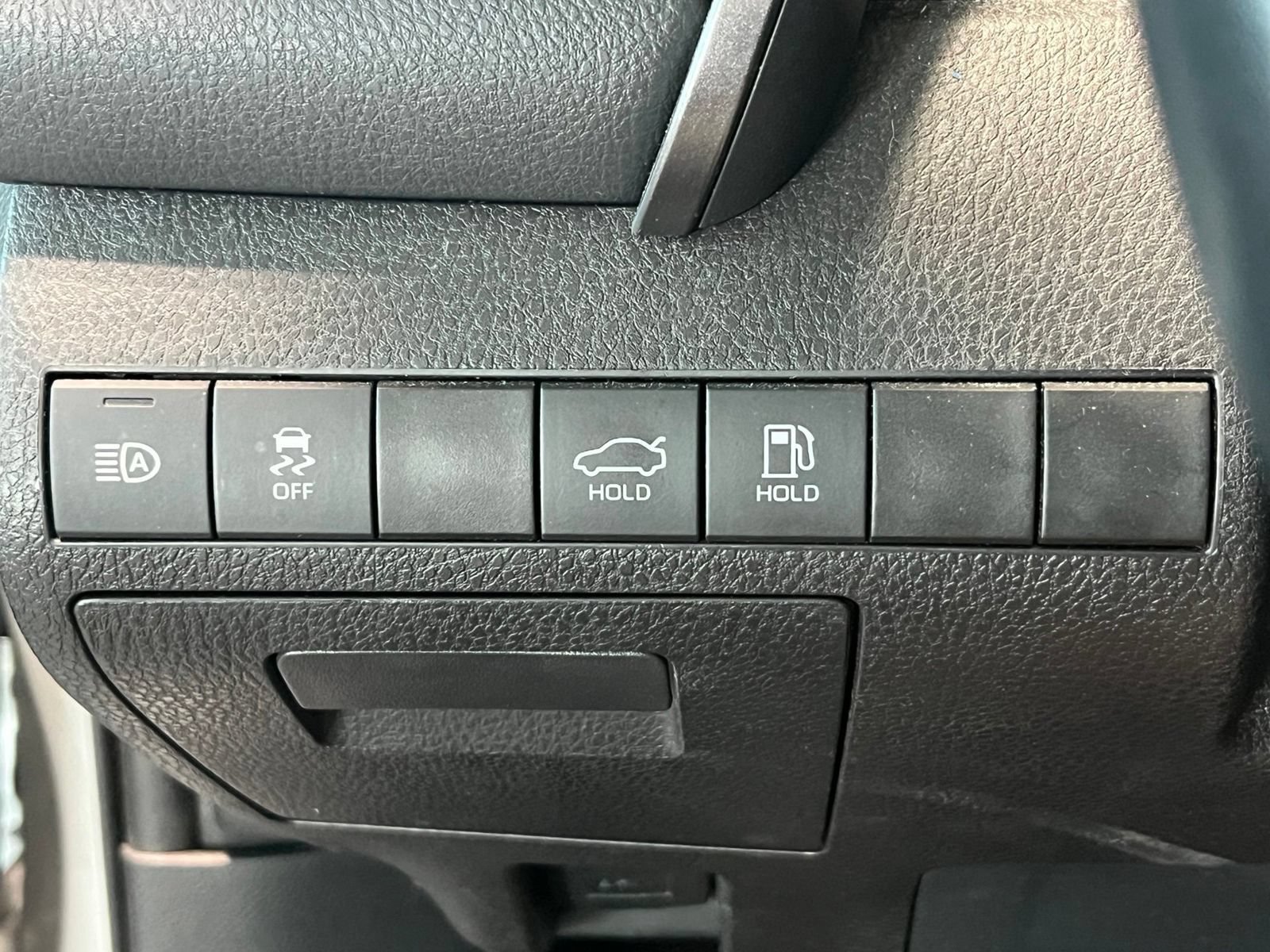 Used 2021 Toyota Camry SE FWD image 28