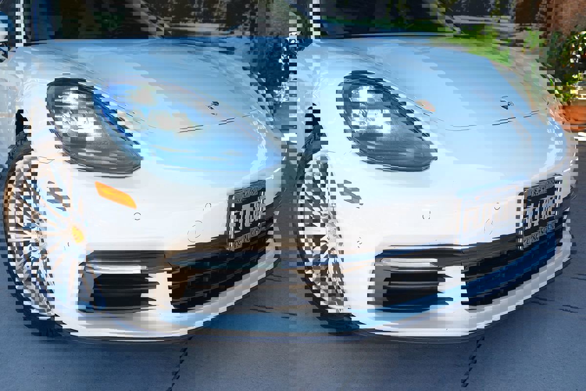 Used 2017 Porsche Panamera image 7