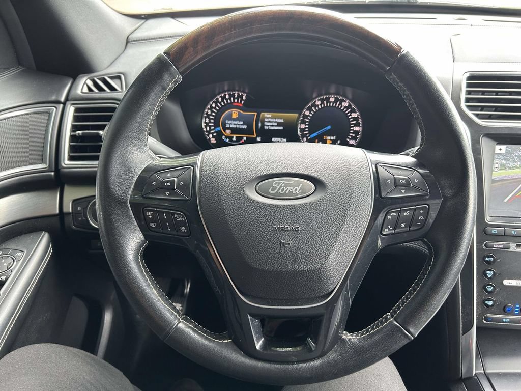 Used 2017 Ford Explorer Platinum AWD/4WD image 20