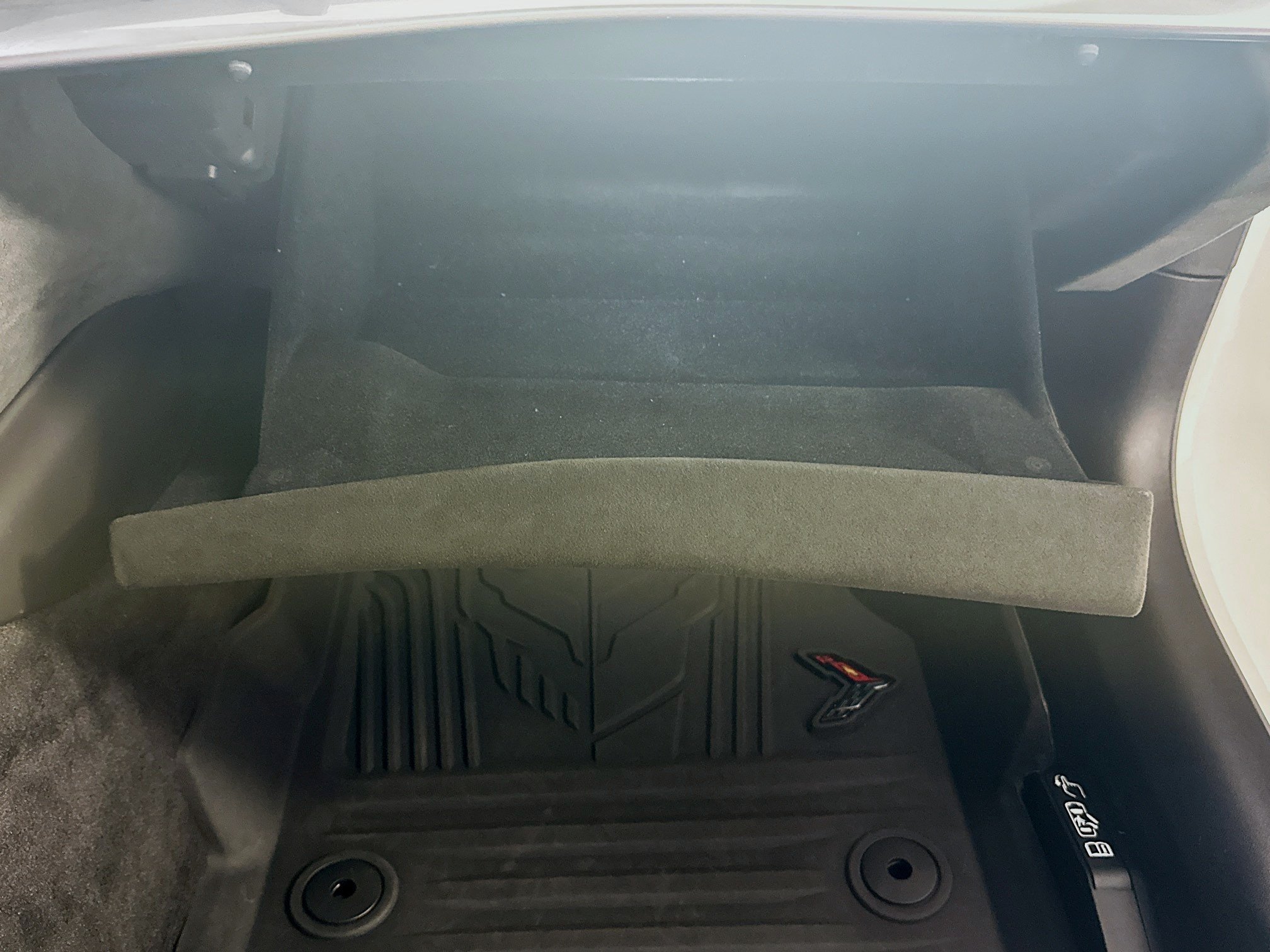 Used 2022 Chevrolet Corvette Stingray Premium Cpe w/ Z51 Performance Package RWD image 30