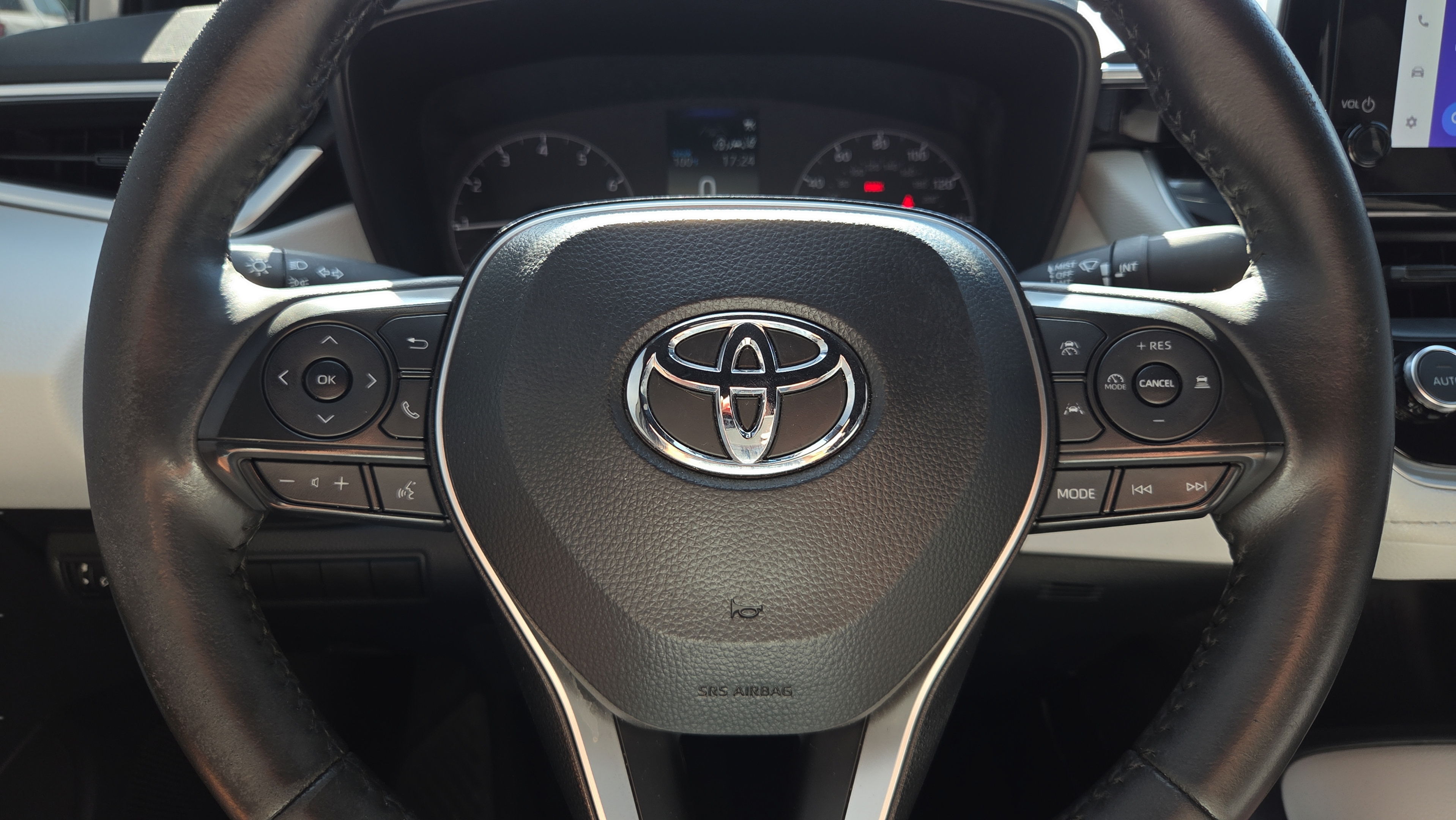 Certified 2024 Toyota Corolla SE FWD image 29