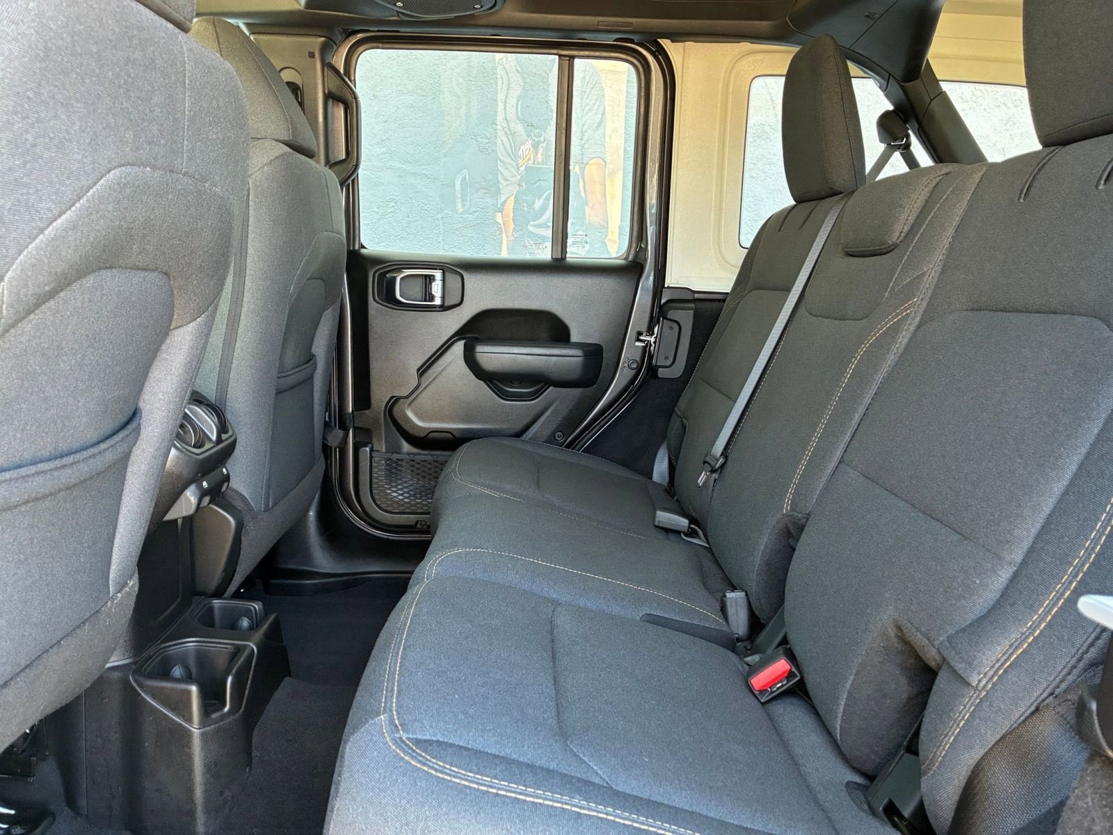 Used 2025 Jeep Wrangler Sport S image 24