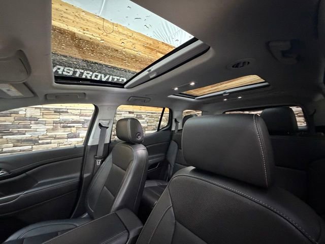 Used 2022 GMC Acadia SLT w/ Elevation Edition AWD/4WD image 28