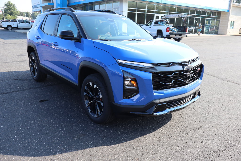 New 2027 Chevrolet Equinox RS FWD image 2