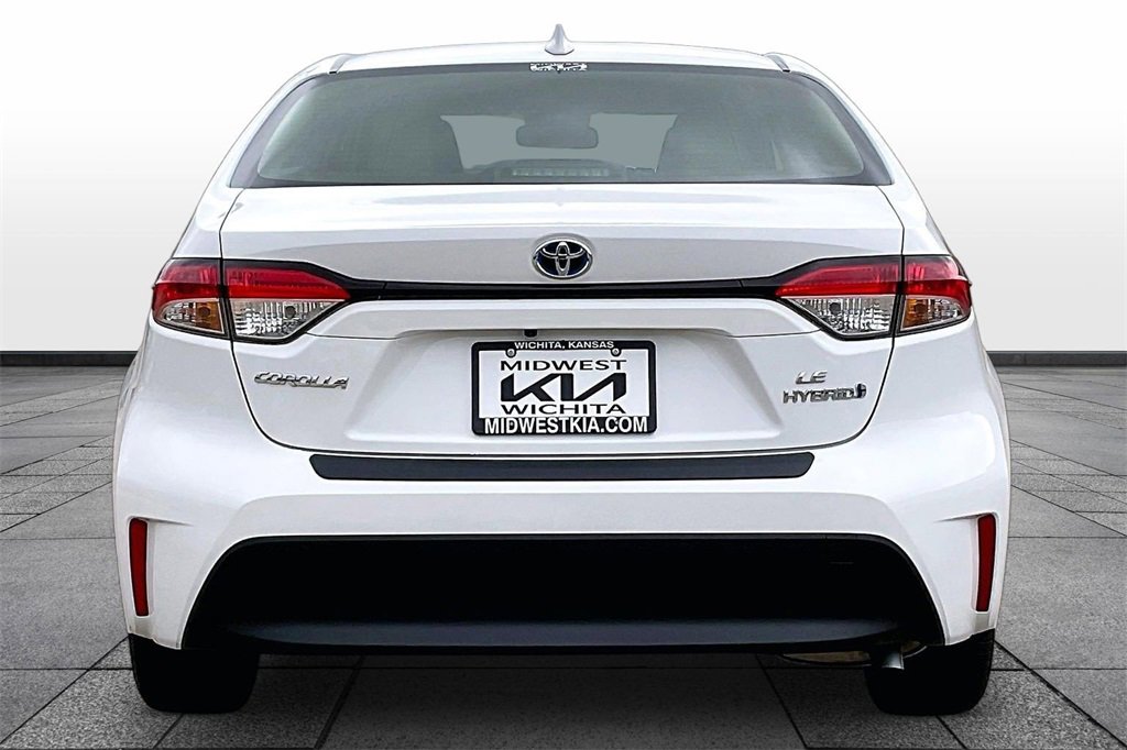 Used 2024 Toyota Corolla LE image 4