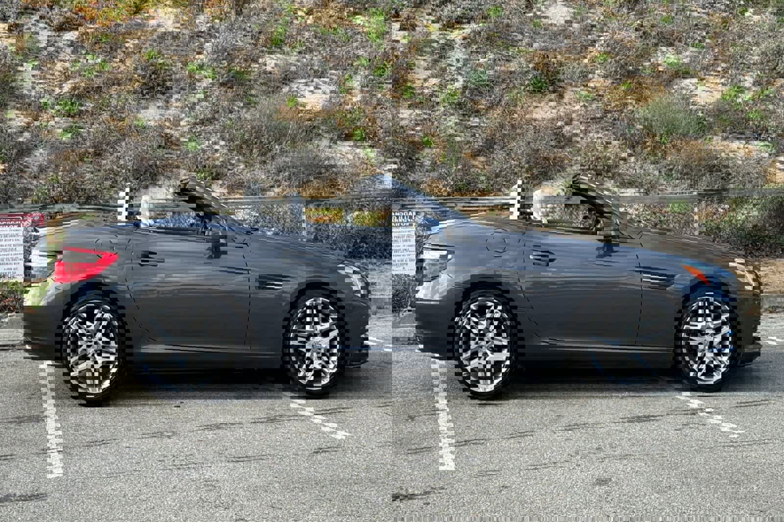 Used 2014 Mercedes-Benz SLK 350 image 7