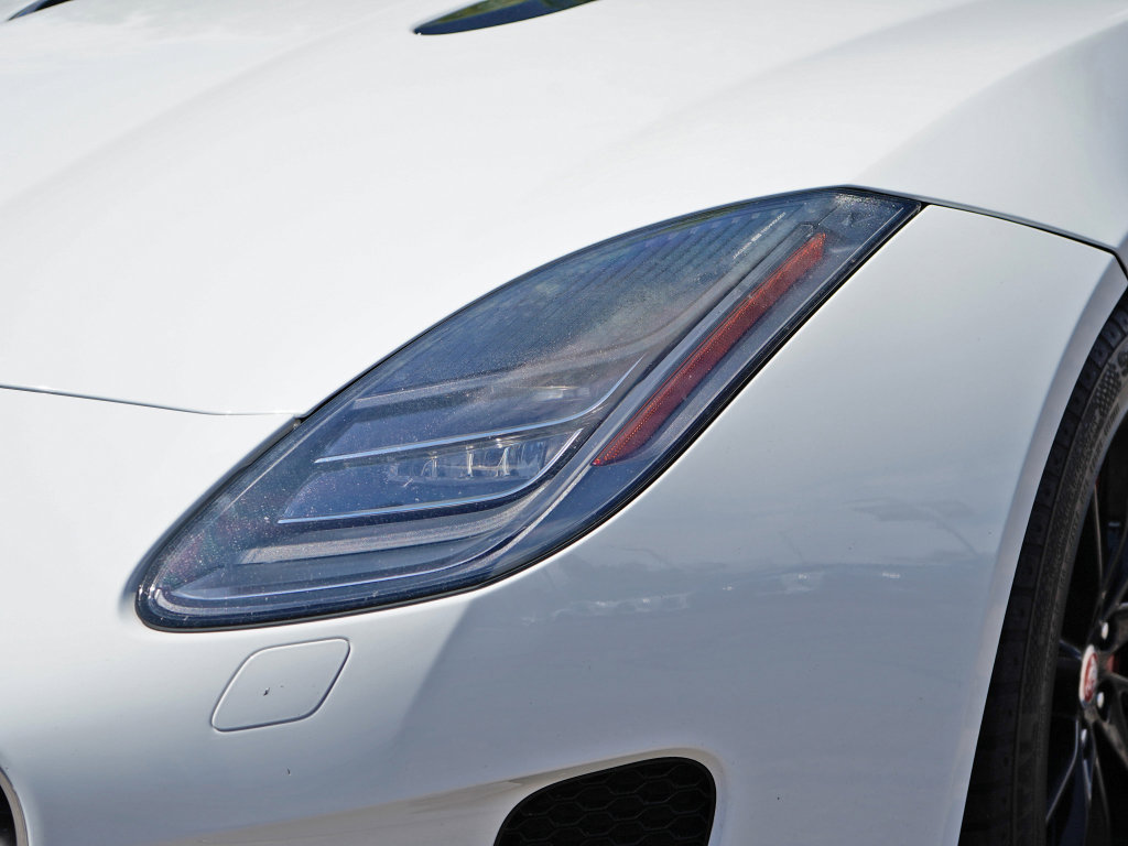 Used 2018 Jaguar F-TYPE Coupe RWD image 4