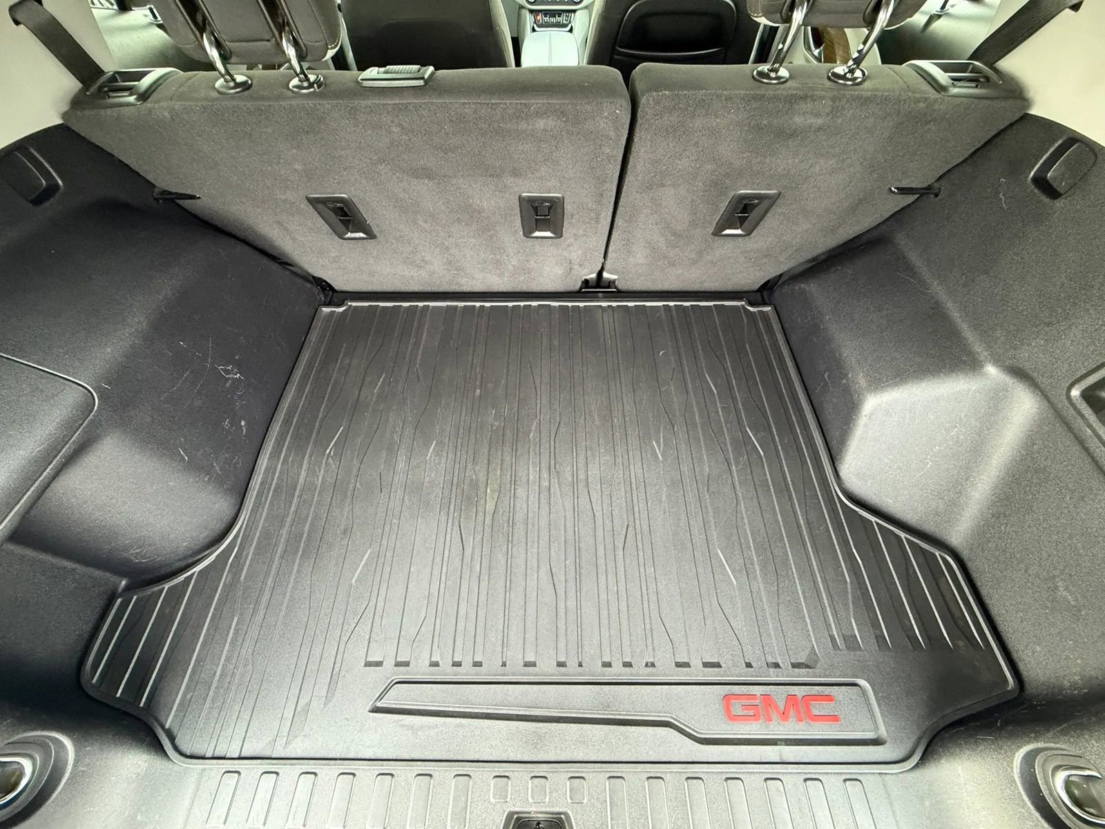 Used 2018 GMC Terrain SLE image 12