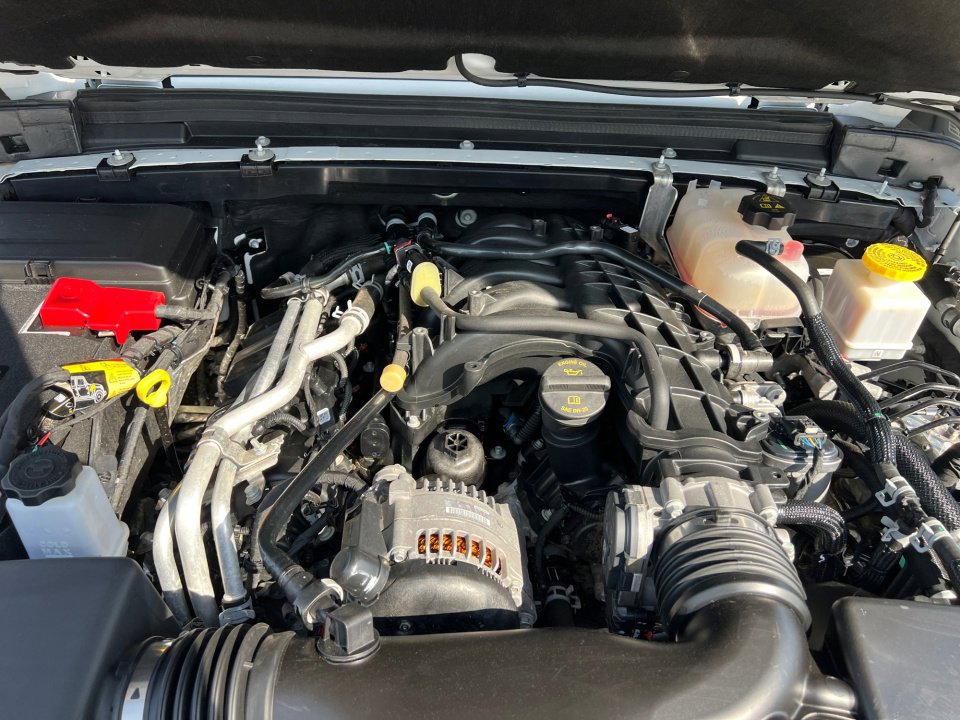 Used 2023 Jeep Gladiator Mojave w/ Cold Weather Group image 16