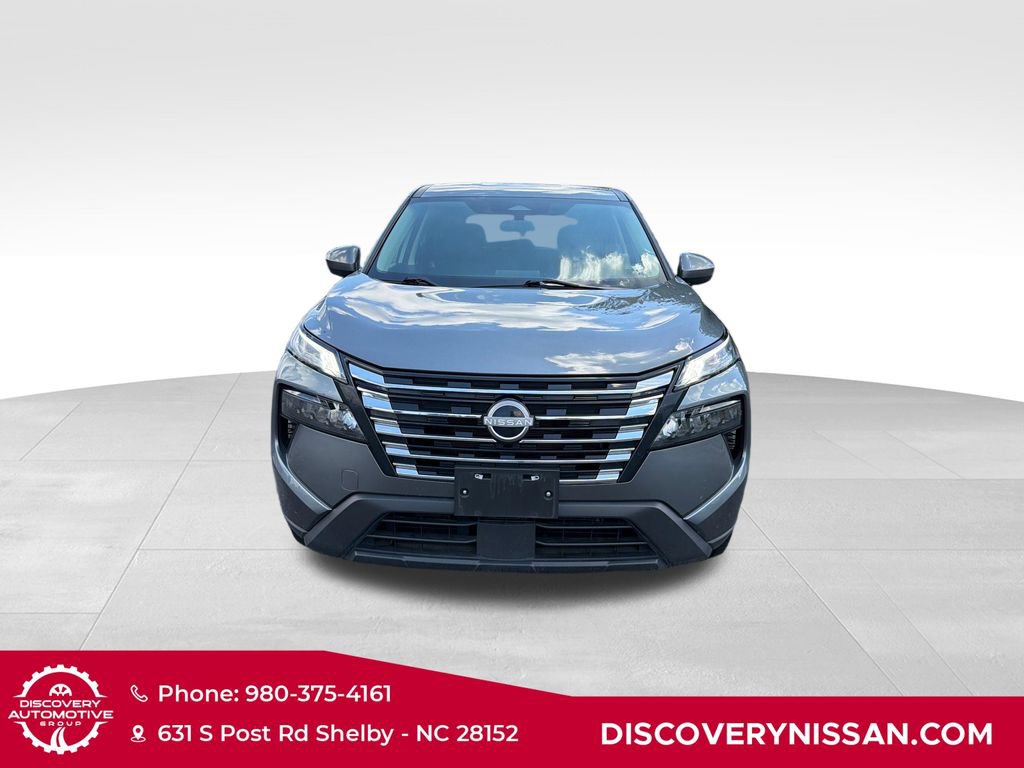 Certified 2024 Nissan Rogue SV AWD/4WD image 2