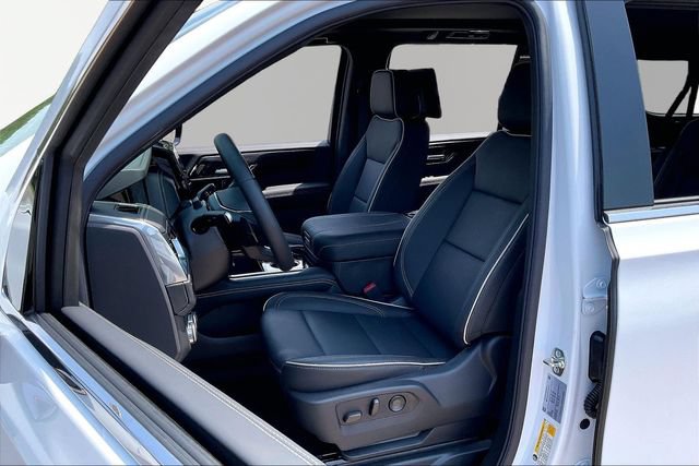 New 2026 GMC Yukon XL Elevation w/ Elevation Premium Package AWD/4WD image 9