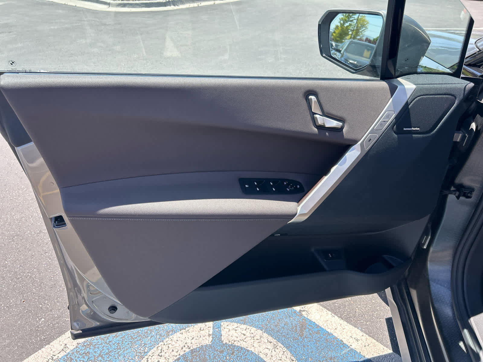 Certified 2023 BMW iX xDrive50 w/ Convenience Package image 25