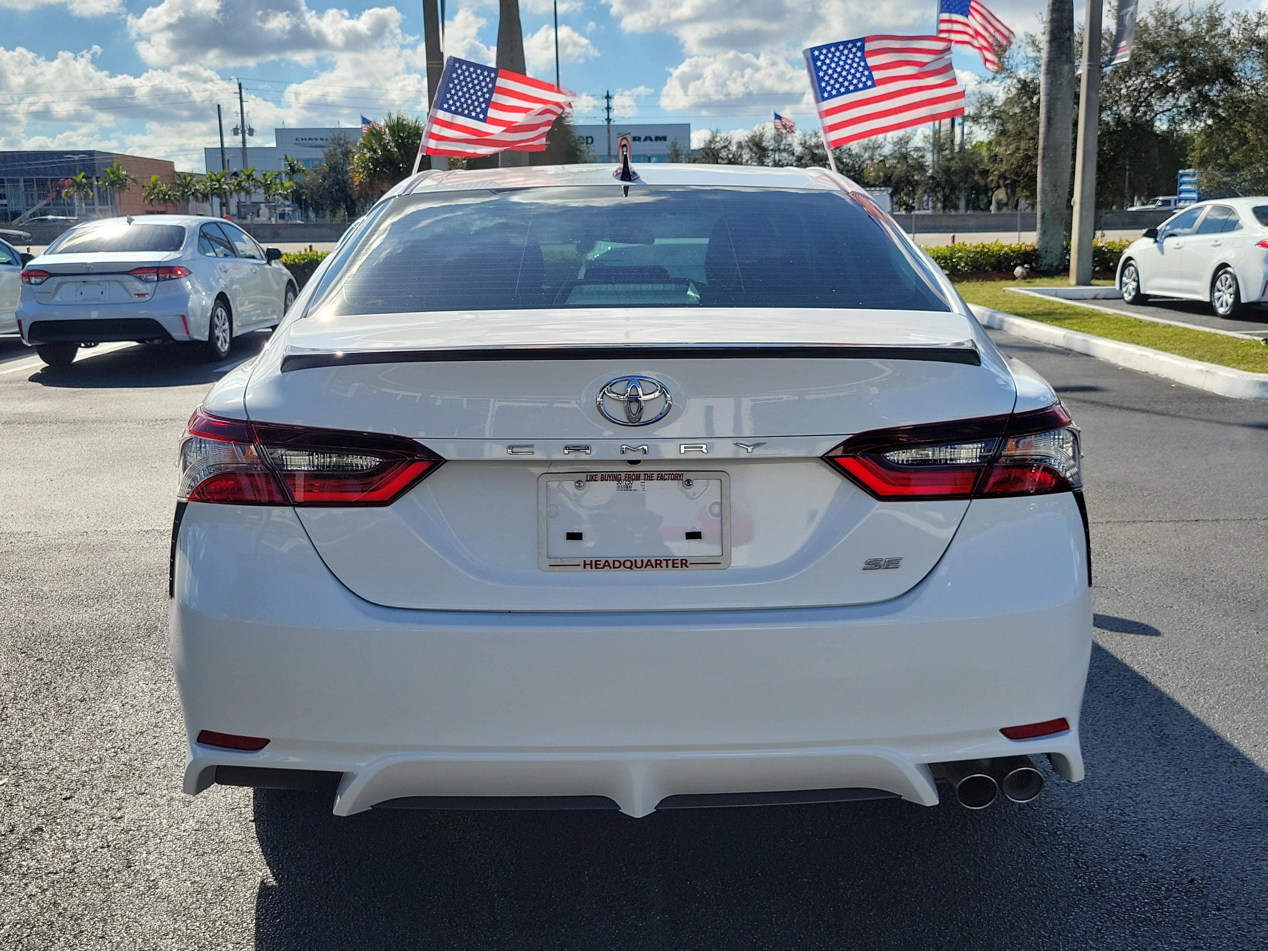 Used 2024 Toyota Camry SE image 11