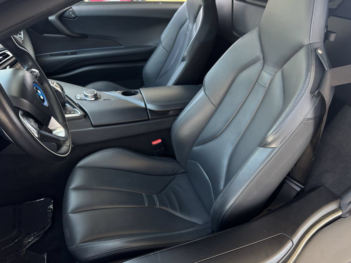Used 2019 BMW i8 Roadster AWD/4WD image 20