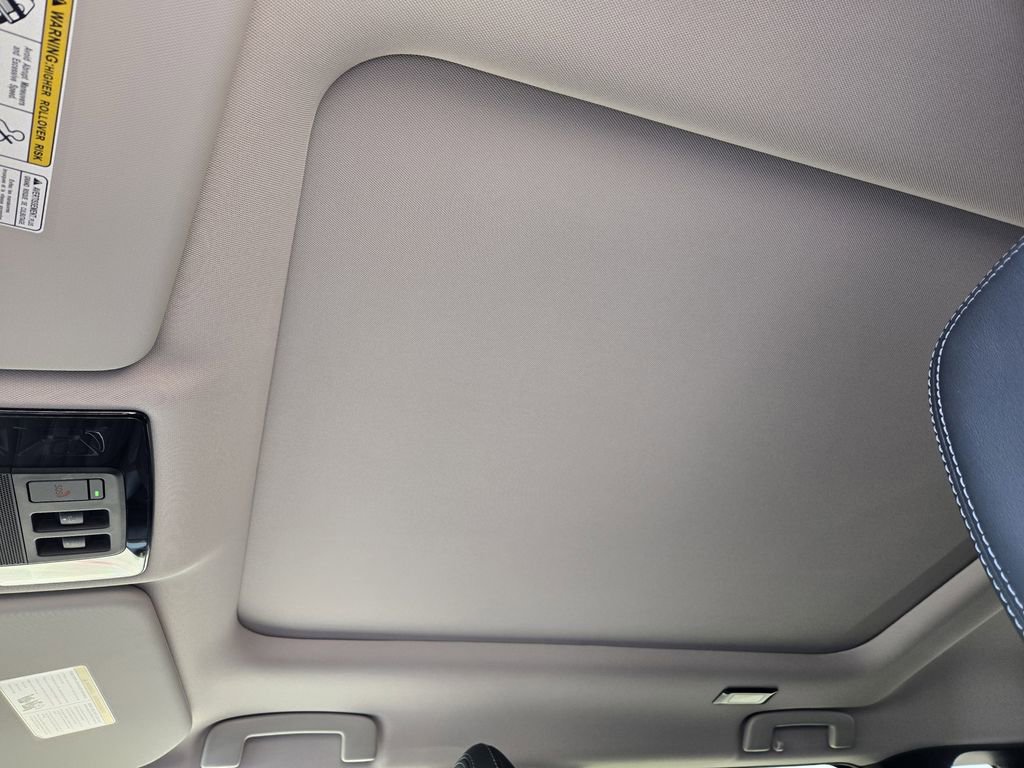 New 2026 Mitsubishi Outlander SE image 20