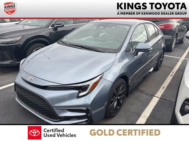 Used 2023 Toyota Corolla SE w/ Carpet Mat Package (TMS) image 4