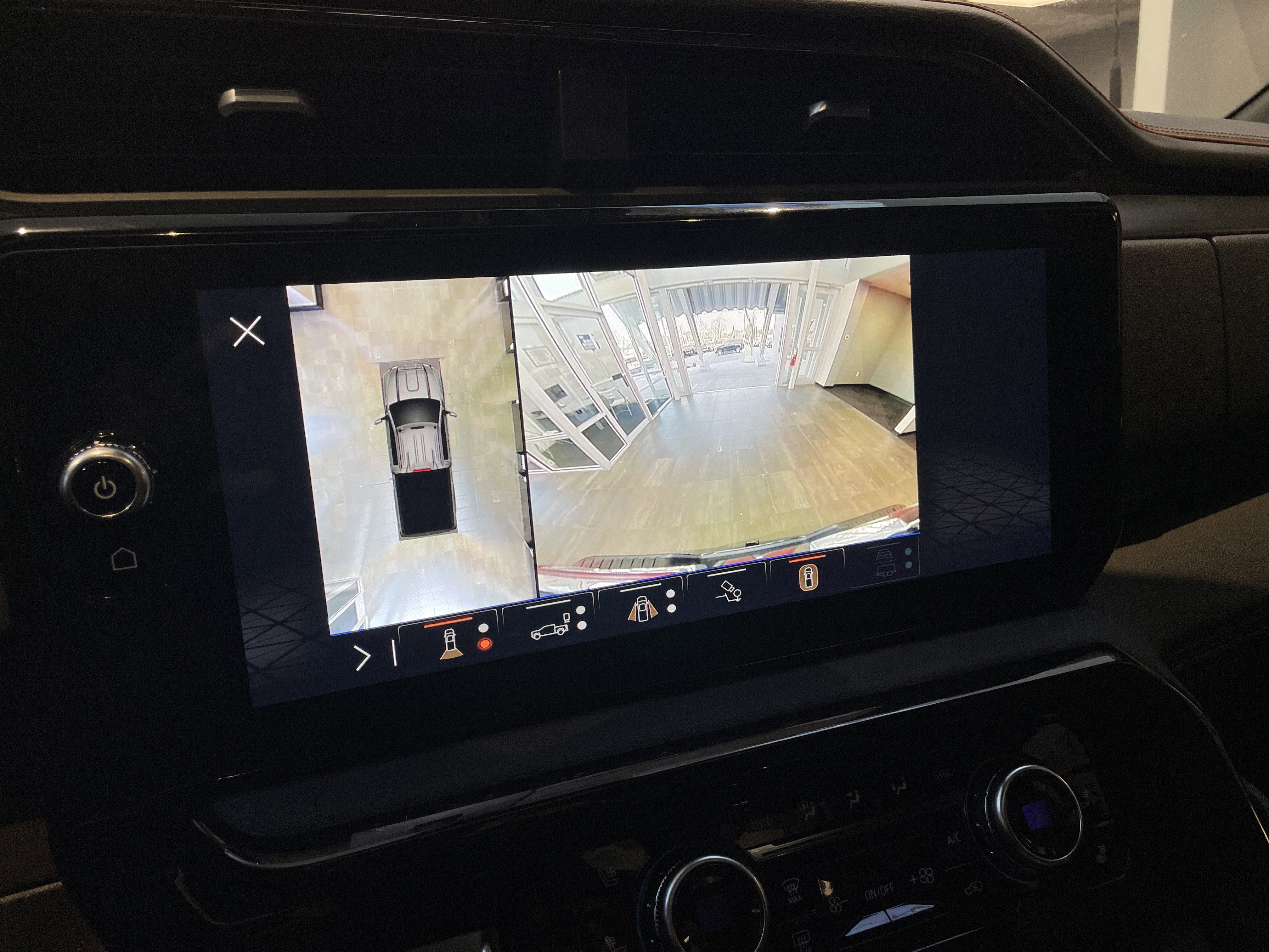 Used 2024 GMC Sierra 2500 AT4 w/ AT4 Premium Plus Package AWD/4WD image 31