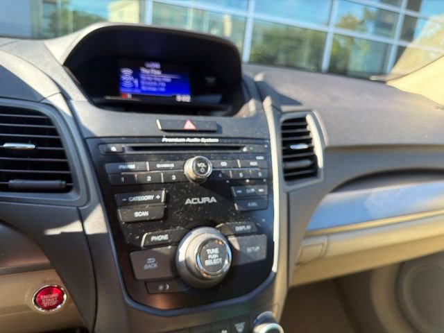 Used 2017 Acura RDX w/ AcuraWatch Plus Package FWD image 11