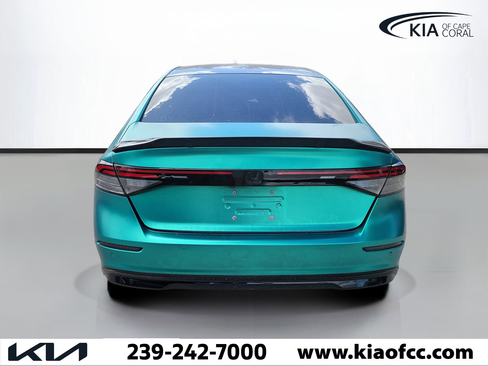 Used 2024 Honda Accord Touring image 3